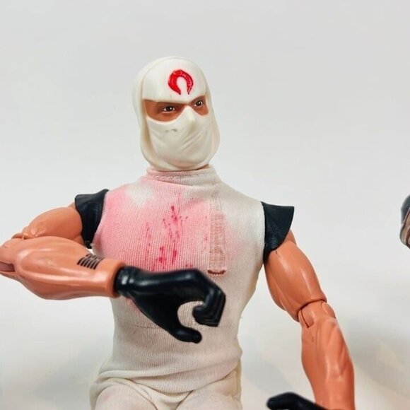 G.I. Joe Action Figures Lot of 4 With Weapons & Storage Case - Picture 7 of 12